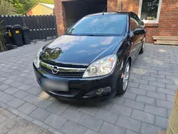 Schwarz Gebraucht 2008 Opel Astra Cabriolet Cabrio | 3.800 € (Fairer Preis)