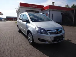Silber Gebraucht 2012 Opel Zafira Innovation Van / Kleinbus | 3.699 € (Guter Preis)
