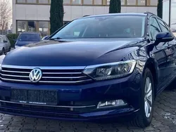 Blau Gebraucht 2019 VW Passat Comfortline Kombi | 15.780 € (Fairer Preis)