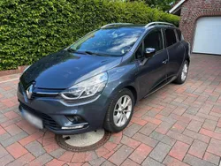 Grau Gebraucht 2016 Renault Clio IV LIMITED Kleinwagen | 5.900 € (Guter Preis)