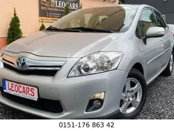Silber Gebraucht 2011 Toyota Auris Hybrid Life Limousine | 8.350 € (Fairer Preis)