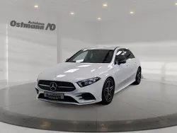 Weiß Gebraucht 2020 Mercedes A180 AMG line Limousine | 20.880 € (Guter Preis)