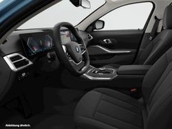 Blau Gebraucht 2024 BMW 318 Kombi | 34.877 € (Fairer Preis)