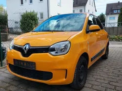 Orange Gebraucht 2021 Renault Twingo LIMITED Kleinwagen | 9.990 € (Fairer Preis)