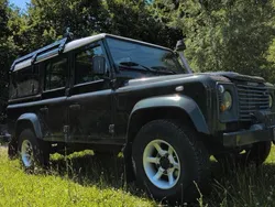 Grün Gebraucht 1999 Land Rover Defender SUV | 15.000 €