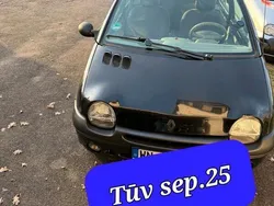 Schwarz Gebraucht 2000 Renault Twingo Kleinwagen | 1.000 €