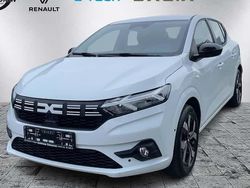 Weiß Gebraucht 2024 Dacia Sandero Expression Limousine | 15.900 €