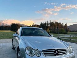 Silber Gebraucht 2004 Mercedes CLK200 Coupé | 3.000 €