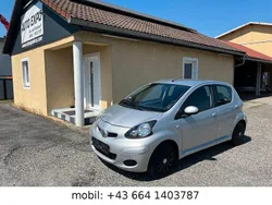 Silber Gebraucht 2009 Toyota Aygo City Kleinwagen | 1.550 € (Guter Preis)