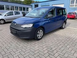 Blau Gebraucht 2021 VW Caddy Maxi Van / Kleinbus | 18.700 € (Etwas zu teuer)