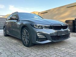 Dravitgrau metallic Gebraucht 2022 BMW 330e M Sport Kombi | 24.790 €
