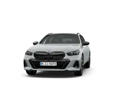 Neu 2024 BMW 550e Comfort Edition Kombi | 103.111 €