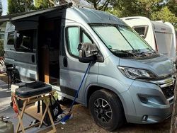 Blau Gebraucht 2019 Citroën Jumper Van / Kleinbus | 54.300 €