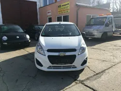 Weiß Gebraucht 2013 Chevrolet Spark Kleinwagen | 2.999 € (Teuer)