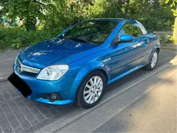 Blau Gebraucht 2009 Opel Tigra Cabrio | 1.800 € (Guter Preis)
