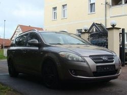 Grau Gebraucht 2008 Kia Ceed EX Kleinwagen | 1.490 € (Guter Preis)