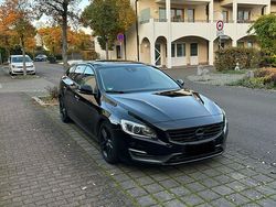 Schwarz Gebraucht 2013 Volvo V60 Kombi | 13.200 €