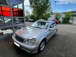 Silber Gebraucht 2004 Mercedes C200 Avantgarde Limousine | 3.990 € (Fairer Preis)
