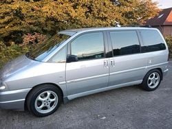 Silber Gebraucht 1999 Peugeot 806 Van / Kleinbus | 1.580 €