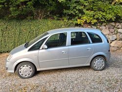 Silber Gebraucht 2007 Opel Meriva Van / Kleinbus | 725 € (Fairer Preis)
