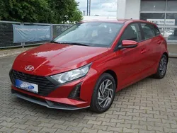 Rot Neu 2025 Hyundai i20 Select Limousine | 17.980 € (Fairer Preis)