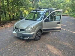Grau Gebraucht 2005 Renault Kangoo Liberty Van / Kleinbus | 3.000 € (Fairer Preis)