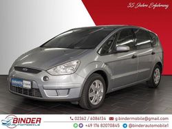Silber Gebraucht 2007 Ford S-MAX Ambiente Van / Kleinbus | 5.555 €