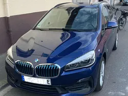 Blau Gebraucht 2019 BMW 225 Active Tourer iPerformance Van / Kleinbus | 18.900 € (Fairer Preis)