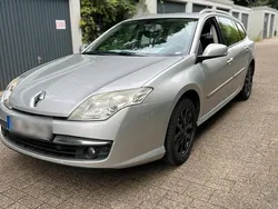 Grau Gebraucht 2008 Renault Laguna III Kombi | 1.750 € (Fairer Preis)