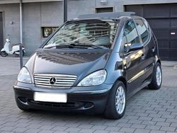 Schwarz Gebraucht 2001 Mercedes A190 Avantgarde Kleinwagen | 1.690 € (Guter Preis)