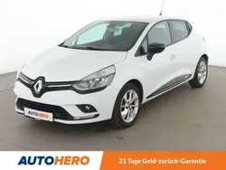 Weiß Gebraucht 2017 Renault Clio IV LIMITED Kleinwagen | 8.610 € (Fairer Preis)