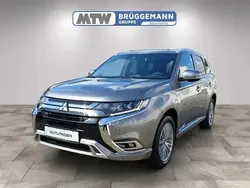 M) (grau Gebraucht 2021 Mitsubishi Outlander P-HEV Top SUV | 25.980 € (Fairer Preis)