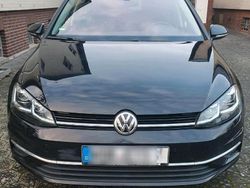 Schwarz Gebraucht 2018 VW Golf VII Sound Kombi | 12.500 € (Guter Preis)