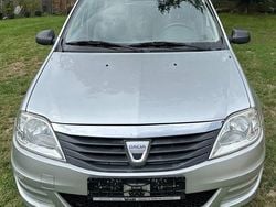 Grau Gebraucht 2010 Dacia Logan MCV Ambiance Van / Kleinbus | 750 € (Superpreis)