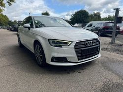 Weiß Gebraucht 2019 Audi A3 Sportback Design Kleinwagen | 17.999 € (Fairer Preis)