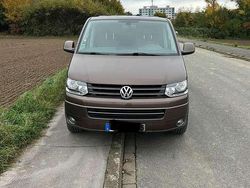Braun Gebraucht 2009 VW T5 Highline Van | 18.800 € (Teuer)