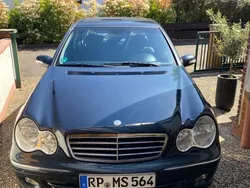 Schwarz Gebraucht 2004 Mercedes C180 Avantgarde Limousine | 3.999 € (Etwas zu teuer)