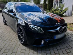 Schwarz Gebraucht 2018 Mercedes E63S AMG AMG Kombi | 38.500 €