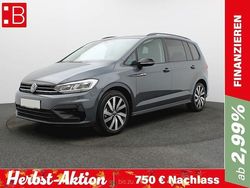 Grau Gebraucht 2024 VW Touran Highline Van / Kleinbus | 35.450 € (Fairer Preis)