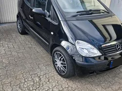 Schwarz Gebraucht 2002 Mercedes A160 Limousine | 1.900 € (Fairer Preis)