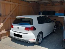 Weiß Gebraucht 2011 VW Golf VI Edition Limousine | 10.900 € (Etwas zu teuer)