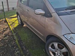 Gold Gebraucht 2005 Mercedes A200 Kleinwagen | 1.000 €