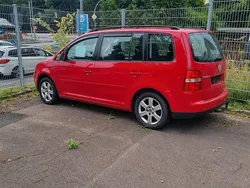 Rot Gebraucht 2006 VW Touran Van / Kleinbus | 2.400 € (Guter Preis)