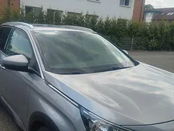 Grau Gebraucht 2017 Peugeot 3008 Allure SUV | 11.400 € (Fairer Preis)