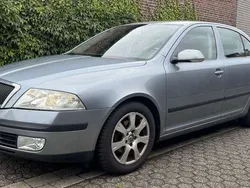 Stone grau metallic Gebraucht 2006 Skoda Octavia Ambiente Kleinwagen | 2.499 € (Fairer Preis)