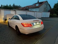 Weiß Gebraucht 2010 Mercedes E250 Coupé | 7.200 € (Guter Preis)