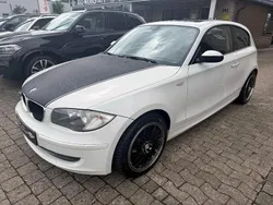 Weiß Gebraucht 2007 BMW 118 Advantage Kleinwagen | 7.999 €