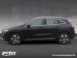 Mercedes GLA220