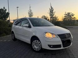 Weiß Gebraucht 2009 VW Polo Kleinwagen | 2.400 € (Guter Preis)