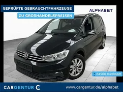 Deep black perleffekt Gebraucht 2021 VW Touran Comfortline Van / Kleinbus | 21.997 € (Guter Preis)